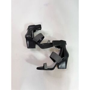 VERY VOLATILE Shoes Womens 9 Black Deanna Wedge Low Heel Leather New